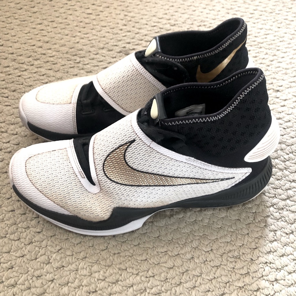 Nike Mens HyperRev Zoom White/Black/Gold Basketball Shoes Sneakers Size 11